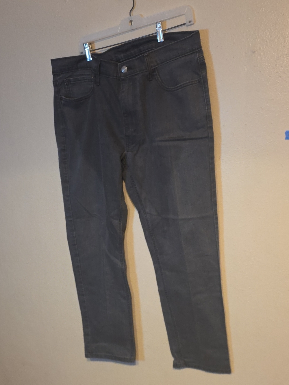 Levi's 541 Slim Straight Jeans in Charcoal 38x32